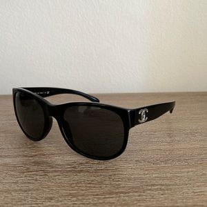 Chanel Sunglasses, large rounded frame, some scratches on lenses